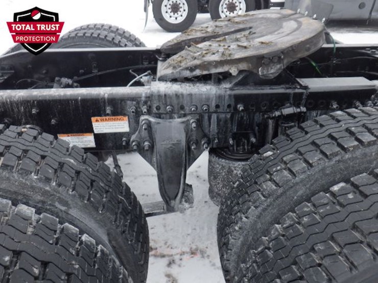 2021-freightliner-cascadia-116-image-4