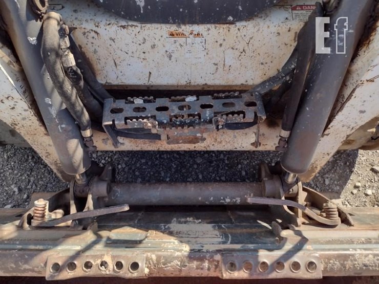 2020-bobcat-t590-image-14