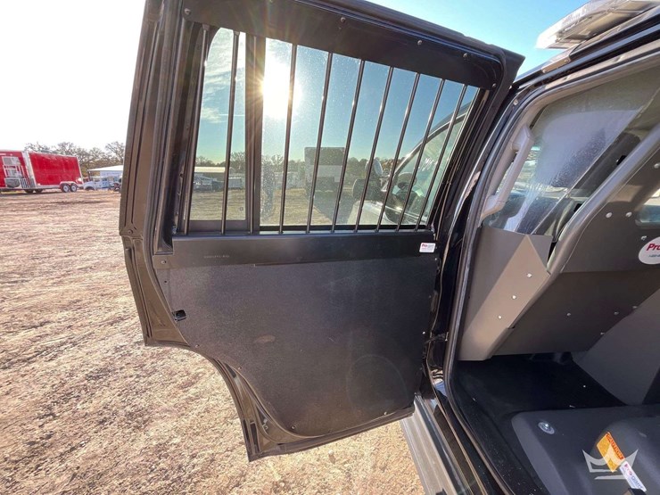 2019-chevrolet-tahoe-image-19