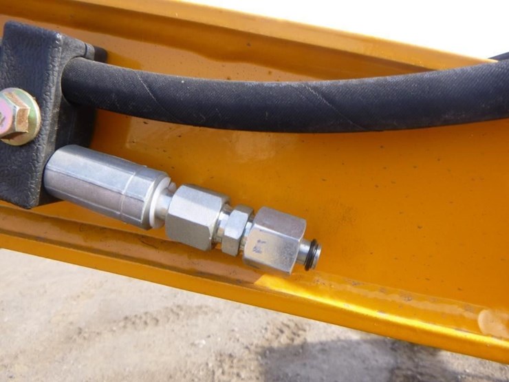 vicsec-vc16p-hydraulic-excavator-image-13