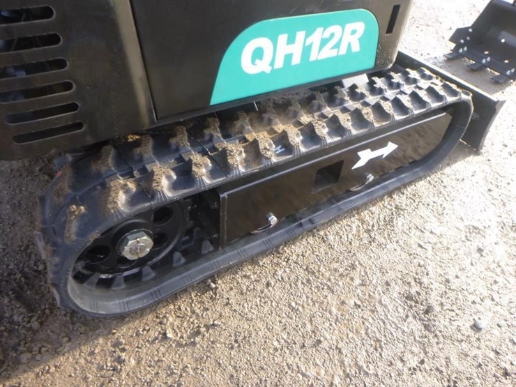 agt-qh12r-hydraulic-excavator-image-28