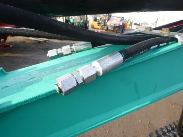 agt-qh12r-hydraulic-excavator-image-14