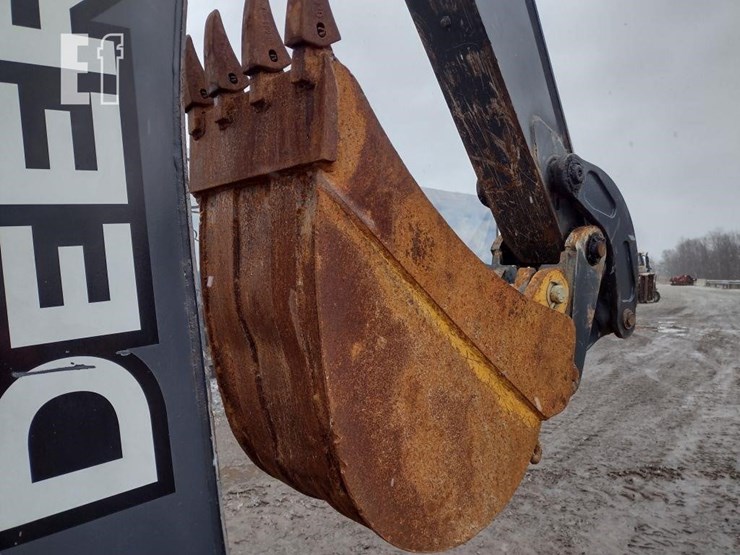 2010-deere-310j-image-24