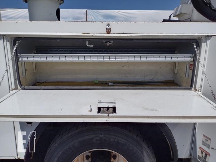 2008-international-durastar-4300-image-30