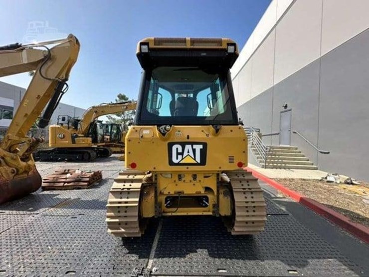 2015-caterpillar-d3k2-lgp-image-4