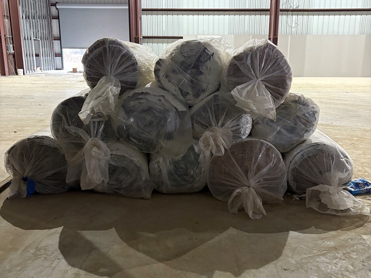 #1054-•-lot-of-various-rolls-of-silvercote-building-insulation-image-2