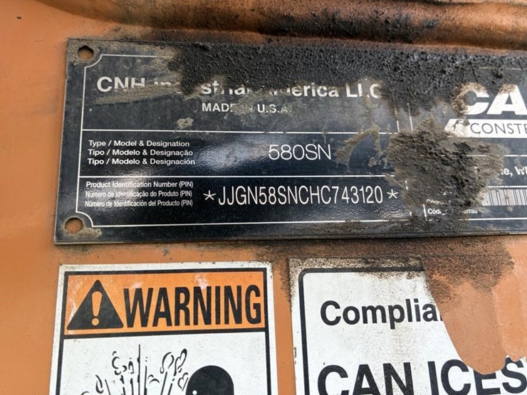 2017-case-580sn-image-32