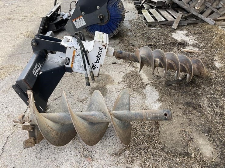 bobcat-universal-attach-post-hole-auger-image-6