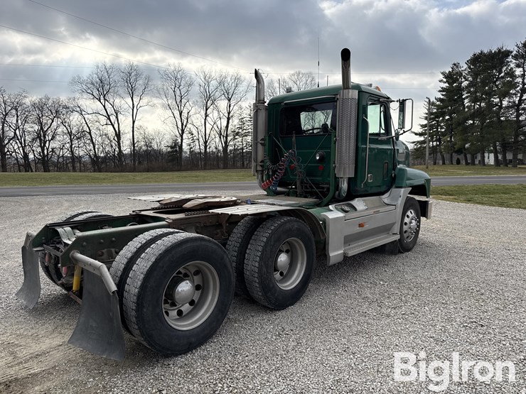 1993-mack-ch613-image-5