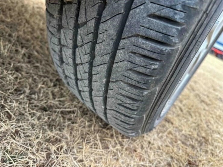 2014-ford-escape-image-21