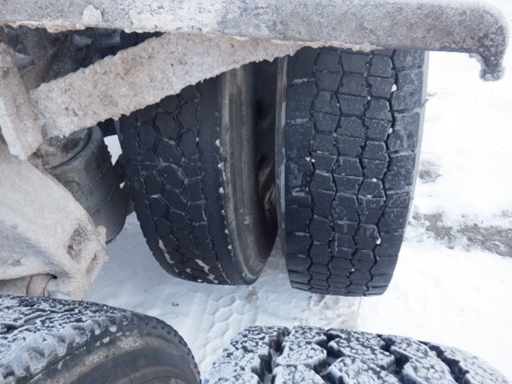 2014-peterbilt-386-image-7