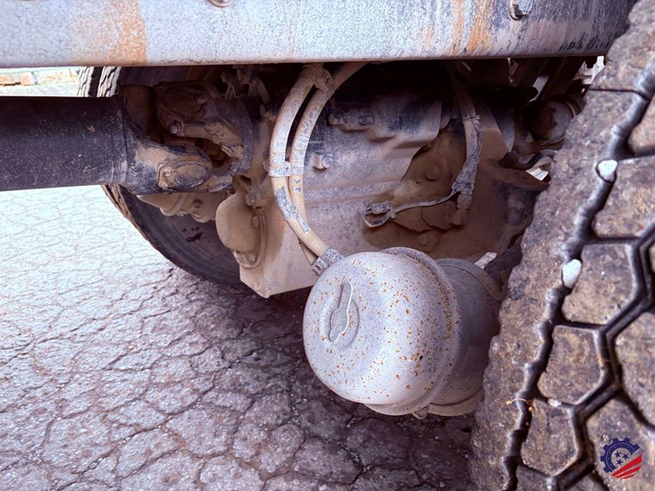 2016-kenworth-t800-image-34