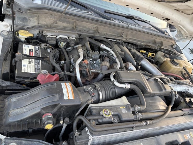 2011-ford-f550-image-7