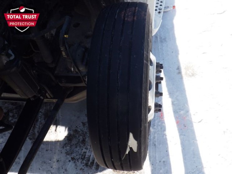 2020-kenworth-t680-image-26