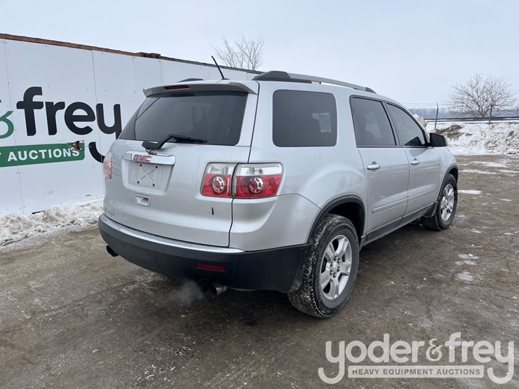 2012-gmc-acadia-image-6