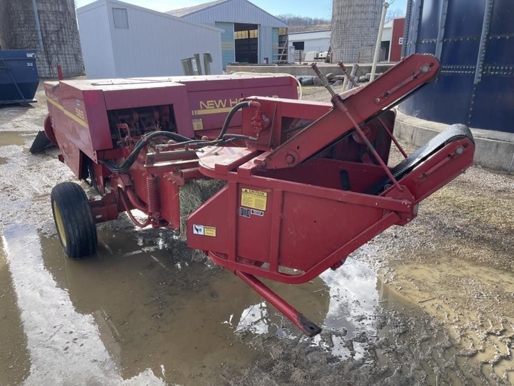 new-holland-565-image-14