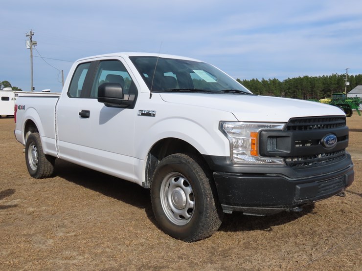 2019-ford-f150-xl-image-2