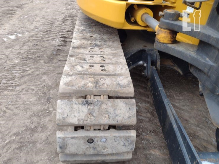 2021-deere-85g-image-45