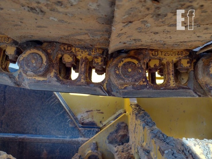 2021-deere-650k-lgp-image-29