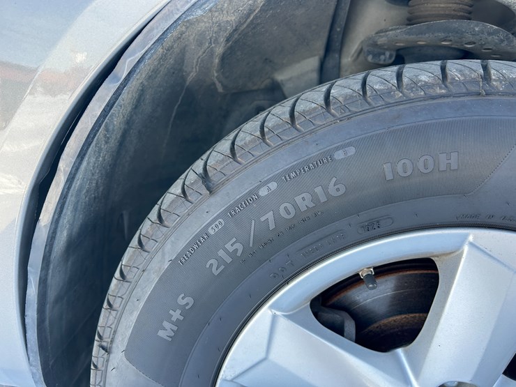 2012-nissan-rogue-image-19