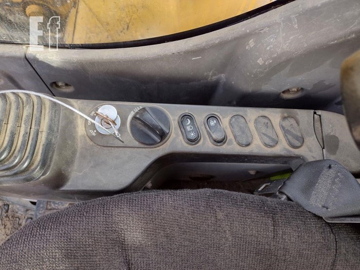 2009-komatsu-pc138us-lc-8-image-9