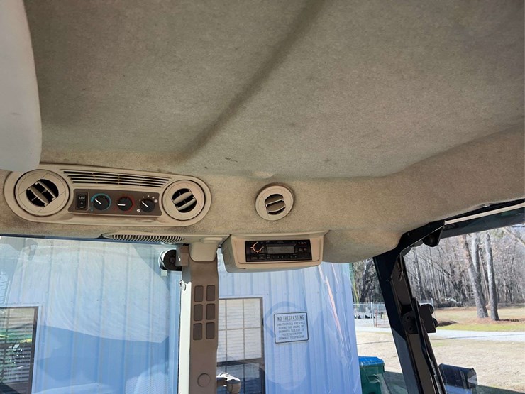 2015-john-deere-5100m-image-7