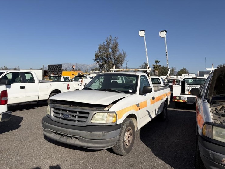 2002-ford-f150-image-1