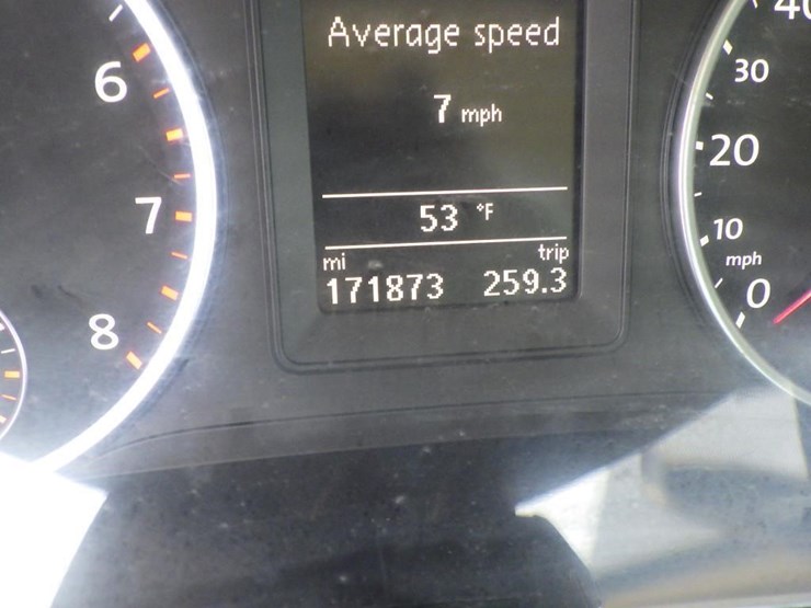 2013-volkswagen-tiguan-image-13