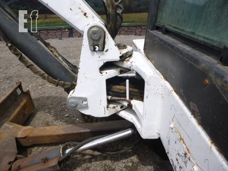 2001-bobcat-331e-image-24