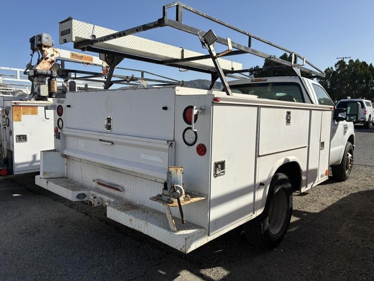 2008-ford-f350-image-3