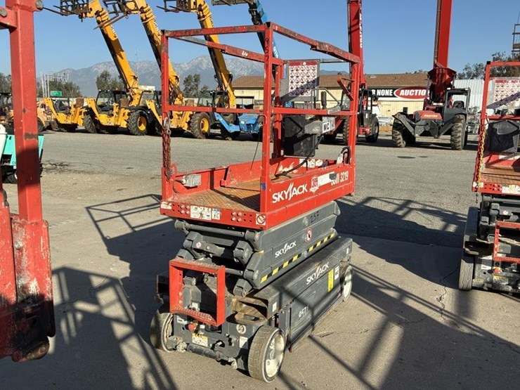 skyjack-sjiii3219-image-3