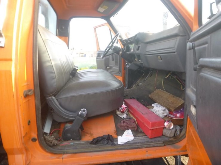 1987-ford-f800-image-15