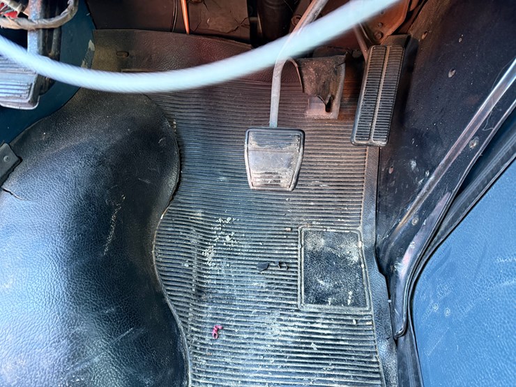 1991-chevrolet-c30-image-22