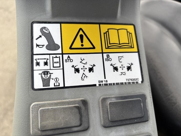 2021-bobcat-e35-image-29