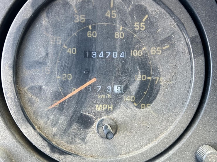 1998-isuzu-ftr-image-43