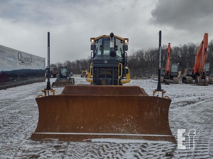 2022-deere-700l-lgp-image-2