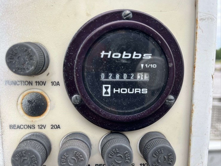 2005-gmc-c8-cable-placer-truck-image-47