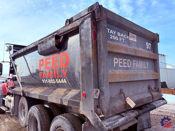 2017-mack-granite-gu713-image-25