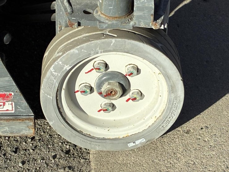 skyjack-sjiii3226-image-6