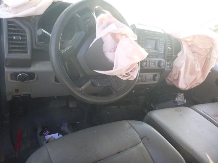 2021-ford-f350-image-9