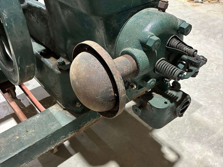 fairbanks-morse-z-style-b-hit-&-miss-stationary-engine-image-3