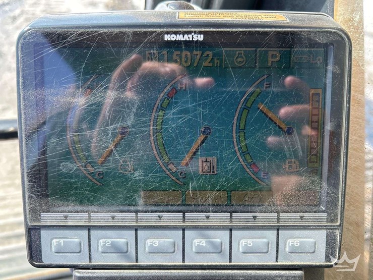 2012-komatsu-pc200-lc-8-image-16