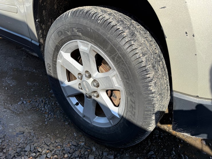 2015-gmc-acadia-sle-image-5