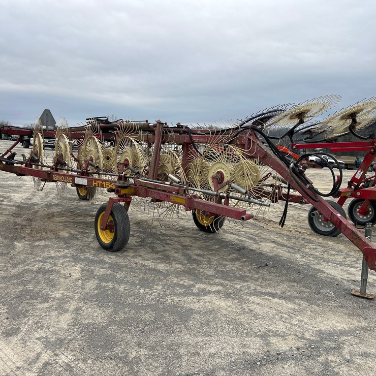 NEW HOLLAND HT154