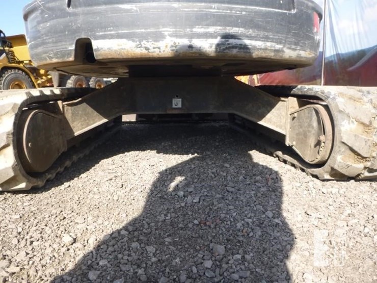 2019-bobcat-e35-image-42