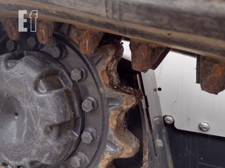 2022-bobcat-t595-image-21