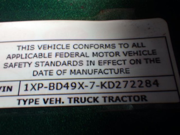 2019-peterbilt-579-image-26