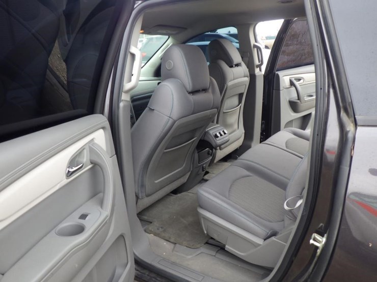 2015-chevrolet-traverse-image-7