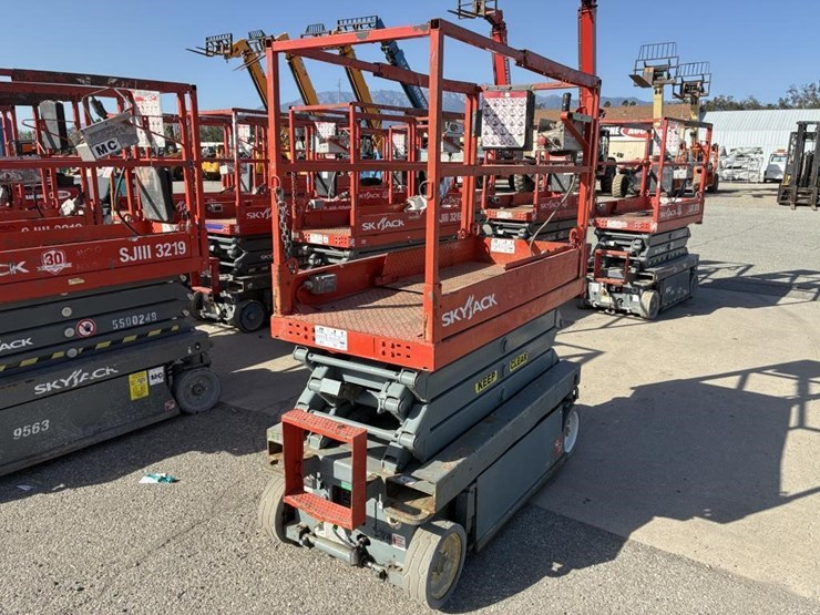 2005-skyjack-sjiii3219-image-3