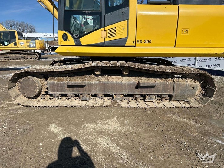 2013-komatsu-pc360-image-26